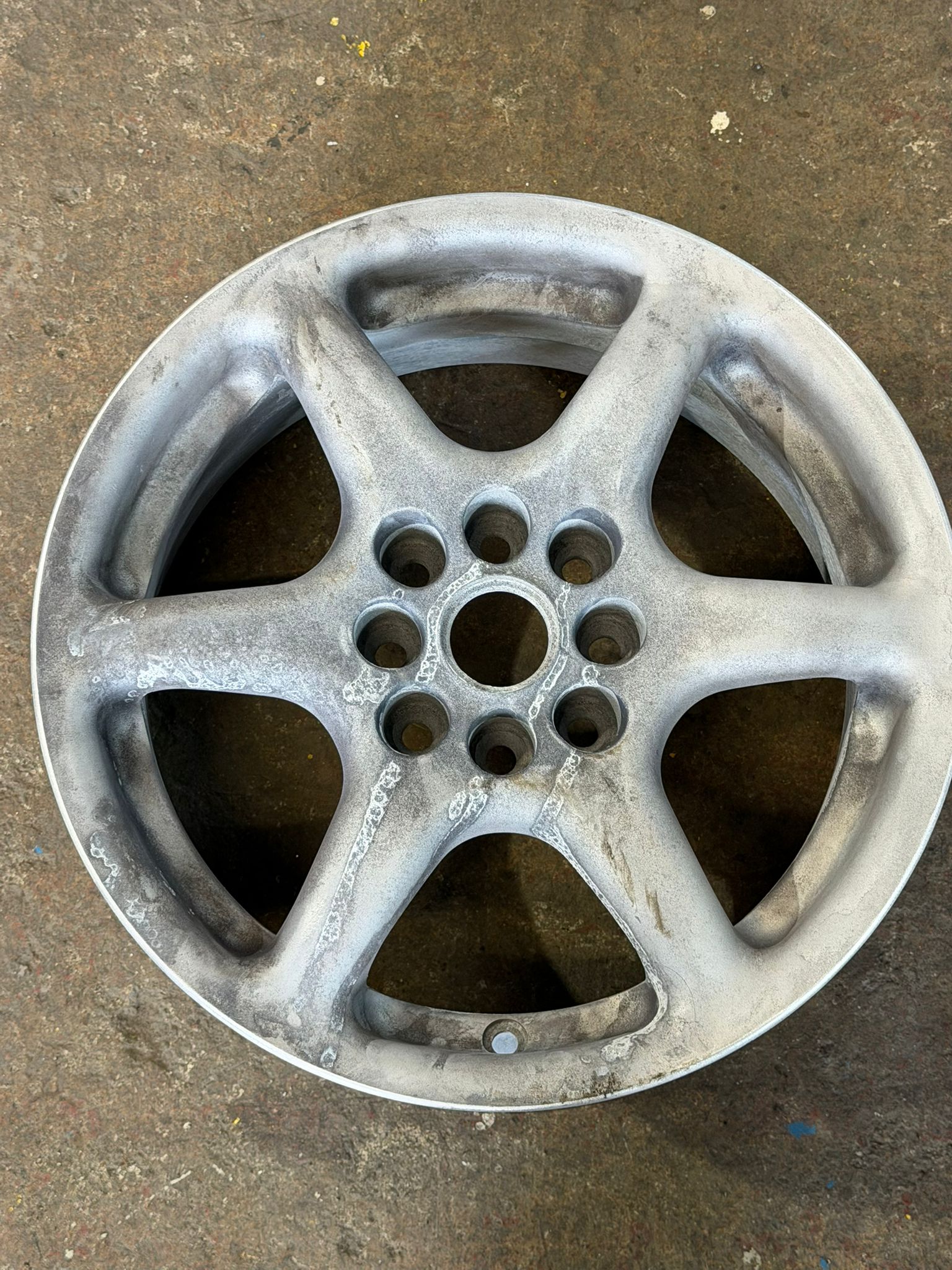 Before - Full alloy wheel refurbishment before and after at Elite Wheels Glasgow